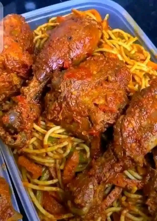 Spaghetti with Chicken and Plantain/Sausage